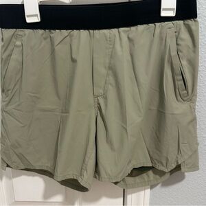 Ten Thousand Tactical Short 5”
